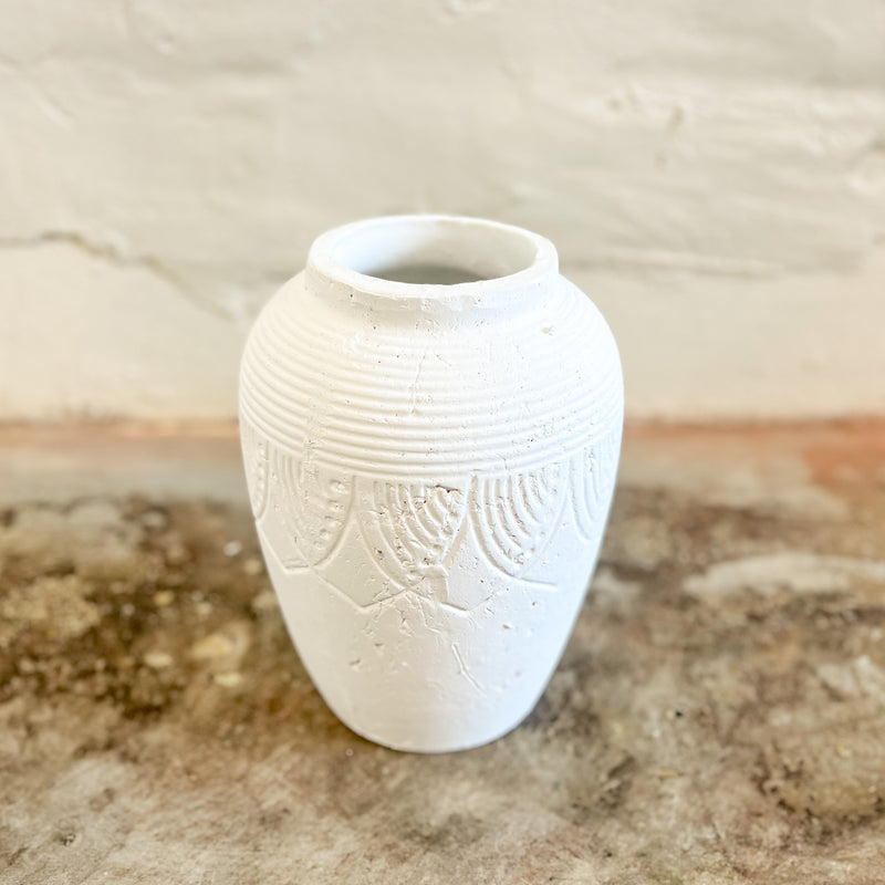 WILLOW CHALKED VASE