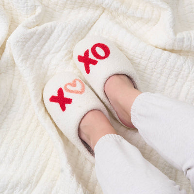 Fuzzy Slippers - XOXO: S/M (Women's 5 - 7.5)