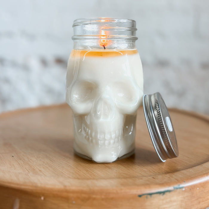 SKULL CANDLE | 16 OUNCES