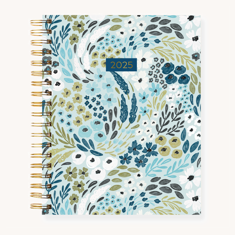 Waterfall 2025 Yearly Planner: 7x9