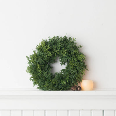 LUSH GREEN CEDAR WREATH