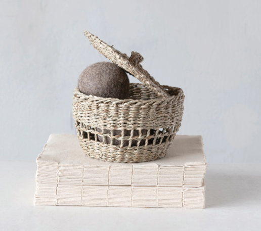 Hand-Woven Seagrass Basket with Lid