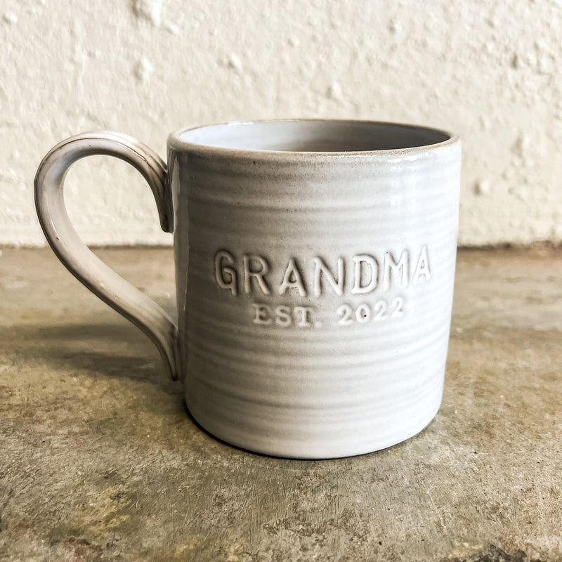 GRANDMA EST 2022 MUG